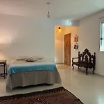 Studio Relampago